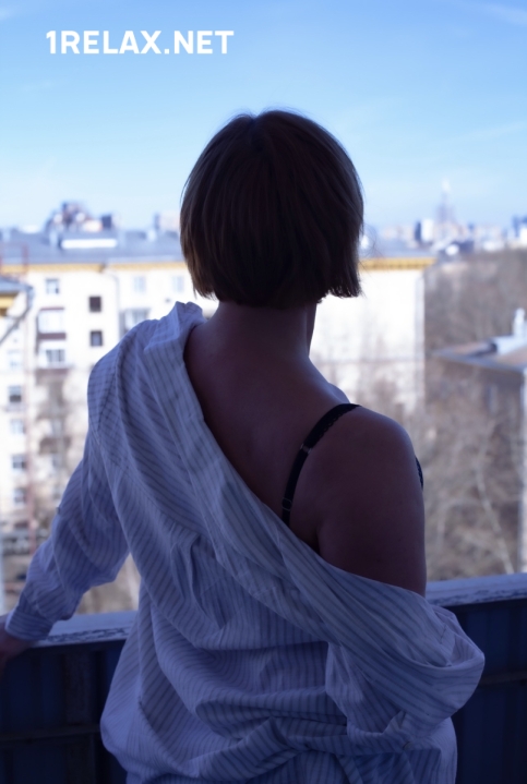 Девушка массажистка Лена Луна, салон Лена Луна фото №1