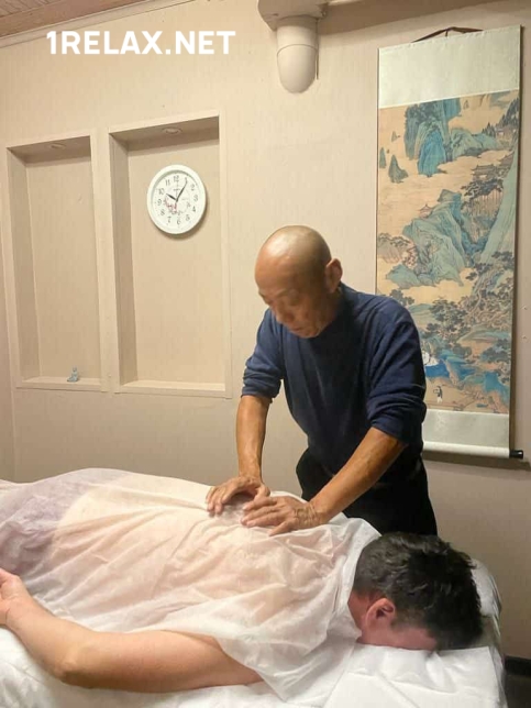 Девушка массажистка Илья , салон Илья  фото №1