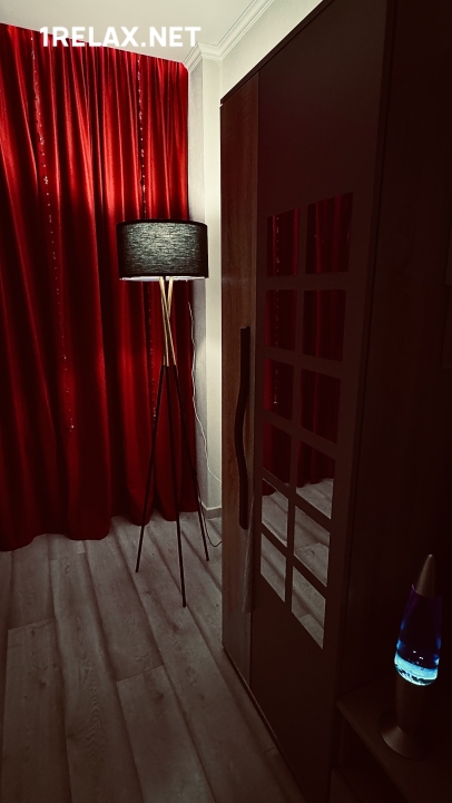 Девушка массажистка Лена Луна, салон Лена Луна фото №3