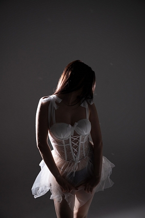 Девушка массажистка Марина, салон Magic